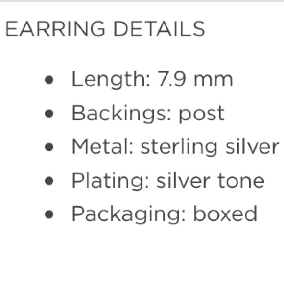 NWT 😺 LAST ONE! SILVER HELLO KITTY EARRINGS - Picture 6 of 6